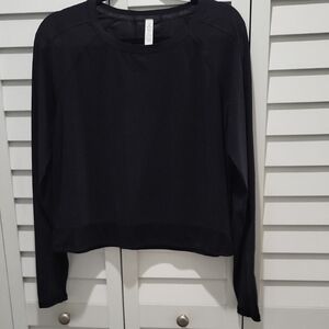 Lululemon Women's Black Long Sleeve Top